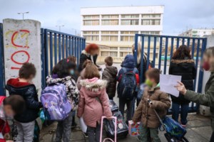 Κορονοϊός: Πάνω από 8.000 τα νέα κρούσματα στην Αττική, 2.433 στη Θεσσαλονίκη - Ο χάρτης της διασποράς