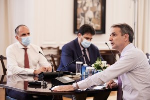 Λινού: Τα μέτρα έπρεπε να ειχαν ληφθεί νωρίτερα - Τα σχολεία πρέπει να παραμείνουν ανοιχτά αλλά με αλλαγές