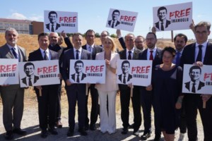 Προκλητικές αναφορές Φιντάν για την Ελλάδα: "Να μην ανοίγουν την πόρτα σε κρίσεις που ίσως έχουν κόστος για τη χώρα τους"