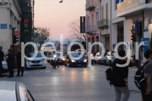 Επεισόδιο στη Θεσσαλονίκη: Αντιεξουσιαστές πήραν το πανό από μέλη ΣΥΡΙΖΑ - Στο νοσοκομείο δύο άτομα, καταγγέλλουν γροθιές
