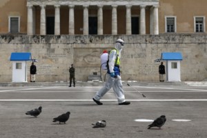 Ουγγαρία: Επ' αόριστον παρατείνει την απαγόρευση κυκλοφορίας ο Όρμπαν - εικόνα 2