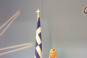 Η Ραχήλ Μακρή ξαναχτύπησε "ψεκασμένα": "Μπαίνουν στα νηπιαγωγεία και παίρνουν γενετικό υλικό"