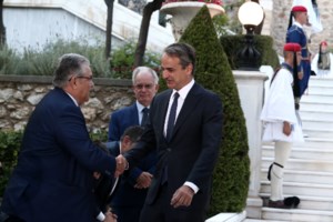 Γιατί ο Μητσοτάκης δεν ανακοινώνει την ημερομηνία των εκλογών - "Φαβορί" ο Απρίλιος για τις πρώτες κάλπες - εικόνα 2