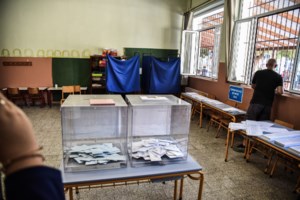 Θεσσαλονίκη: Σύλληψη δύο υποψηφίων για παραβίαση της εκλογικής νομοθεσίας