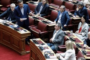 Επίθεση Τσίπρα στην κυβέρνηση: Η ύφεση θα είναι τρομακτική - Κινδυνεύουμε να χάσουμε όσα χτίσαμε σε πέντε χρόνια