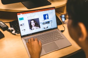 Apple: Αυτό είναι το iPhone 12 - Οι τιμές και τα 6 νέα χαρακτηριστικά - εικόνα 4