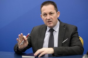 Παραλίγο νέα τραγωδία στη φωτιά του Έβρου: Πυροσβέστες απεγκλώβισαν από τις φλόγες 25 μετανάστες