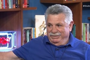 Λευτέρης Λαζάρου: "Με πληγώνει όταν χάνω τους φίλους μου, είναι μεγάλη έλλειψη"