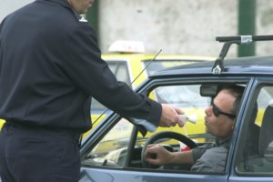 Τραγωδία στα Τρίκαλα: Νεκρή 19χρονη - Χάλασε το μηχανάκι της και τη χτύπησε ΙΧ - εικόνα 2