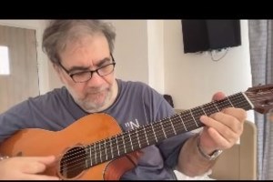 Δημήτρης Σταρόβας: Η βραδινή έξοδος λίγους μήνες μετά τη σοβαρή περιπέτεια με την υγεία του