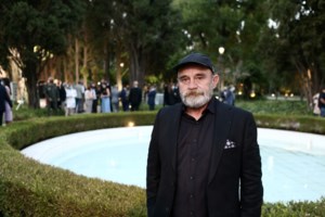 Ο... άλλος άνθρωπος Κωνσταντίνος Πολυχρονόπουλος: Από τις γραβάτες στα τζόκεϊ και από ακριβά αμάξια, στην κοινωνική προσφορά - εικόνα 2