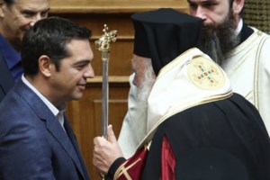 Τσίπρας: "Ο κ. Μητσοτάκης παριστάνει ότι πρωθυπουργεύει σε άλλη χώρα - Αν δεν τον στήριζε η διαπλοκή δεν θα ήταν πρωθυπουργός"