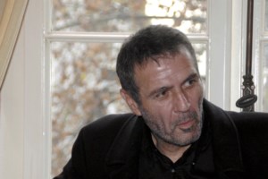 Ανατροπή στη διαθήκη του αδελφού του Ν. Σεργιανόπουλου: Πλαστή η υπογραφή - Στο "μικροσκόπιο" η κληρονομιά του