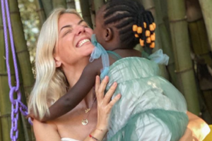 Χριστίνα Κοντοβά: Έλιωσε το Instagram με τη φωτογραφία με την κορούλα της - "Όνειρο ζω, μη με ξυπνάτε"