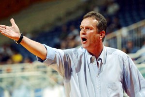 Το "αντίο" του Στέφανου Κασσελάκη στον Γιάννη Ιωαννίδη: "Ο απόηχος ενός προπονητή που άλλαξε το ελληνικό μπάσκετ για πάντα"