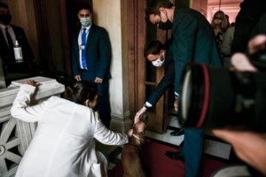 Πώς η Μίρα από την Πρέβεζα άλλαξε τη... μοίρα του Ακη Σκέρτσου στην Γενική Γραμματεία Συντονισμού - εικόνα 4