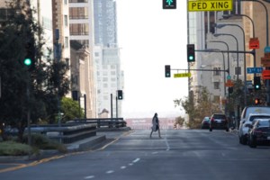 Κορονοϊός - Τραγωδία χωρίς τέλος στις ΗΠΑ: Ξεπέρασαν τους 170.000 οι θάνατοι - εικόνα 2