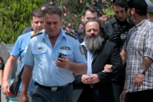 Διδυμότειχο: Ψευτογιατρός έπεισε πατέρα να του δώσει λίρες και κοσμήματα για να χειρουργηθεί η κόρη του