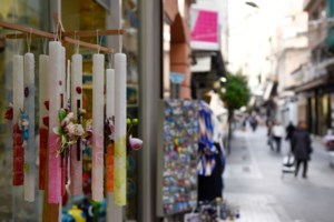 Στο μάτι της εφορίας τα μαύρα εισοδήματα στο εξωτερικό - Διασταυρώσεις για καταθέσεις και εισοδήματα
