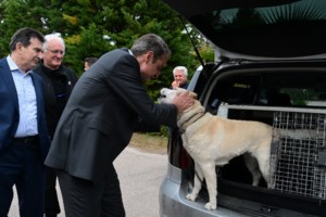 Ο Κυριάκος Μητσοτάκης και ο Αρχιεπίσκοπος Ιερώνυμος στο Οικοτροφείο της Αποστολικής Διακονίας - εικόνα 2