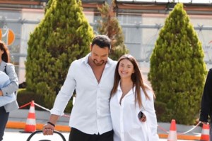 Ιωάννα Σιαμπάνη -Τζίμης Σταθοκωστόπουλος: Λαμπερή βάφτιση του γιου τους στη Γλυφάδα - Νονός ο Οικονομόπουλος [Εικόνες] - εικόνα 7