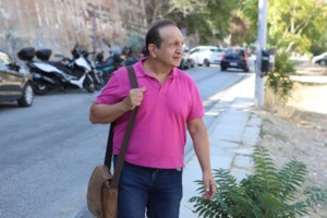 Νέα ένταση στη δίκη Φιλιππίδη: Ο Μπιμπίλας πέταξε στη δικηγόρο του ηθοποιού… τα λαχεία που του αγόρασε