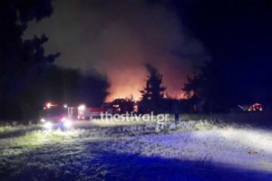 Θεσσαλονίκη: Εμπρησμός σε όχημα φαρμακευτικής τα ξημερώματα