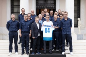 Μητσοτάκης: "Δέσμευση, ο κατώτατος μισθός να φτάσει στα 950 ευρώ στο τέλος της τετραετίας"