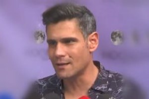 Ελένη Μενεγάκη: Φωτογραφίζεται εν πλω με τον γιο της και τη Γαία Μερκούρη [εικόνα]