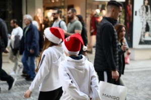 Ξεπέρασαν τα 13 δισ. ευρώ οι πωλήσεις των σούπερ μάρκετ το 2024 - Ποια ήταν στην κορυφή