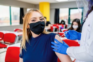 Γεωργαντάς: Υπάρχει αυξημένη κινητικότητα στο κλείσιμο των ραντεβού για εμβολιασμό