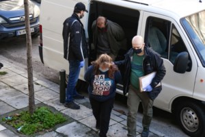 Νέο "Κωσταλέξι" στη Ρόδο: 31χρονη διεμφυλική ζούσε "φυλακισμένη" για 10 χρόνια μέσα σε τρώγλη - εικόνα 2