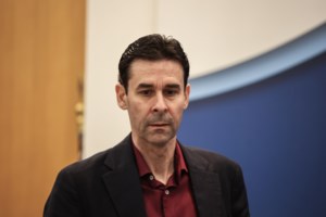 Ξανά στο "στόχαστρο" των πλειστηριασμών η οικογένεια Raxevsky - Η άνοδος και η πτώση του κολοσσού της μόδας