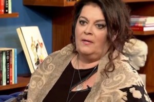 Μαρία Εκμετζίογλου για τη νύφη της: "Όσο και να το προσπαθώ δεν βγαίνει γιατί η κοπέλα πήρε το παιδί μου"