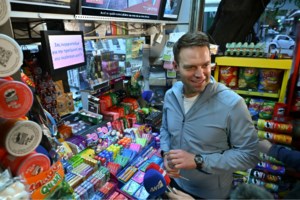 "Πολεμικό" κλίμα στην ΚΕ του ΣΥΡΙΖΑ: Σκληρή ομιλία Κασσελάκη, με φωνές και αποδοκιμασίες - "Τέλος η κομματίλα - Διαγραφή ή δημοψήφισμα" - εικόνα 6