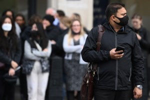 Μπορεί το χάπι της Merck να αλλάξει την πορεία της πανδημίας;- Ποιοι μπορούν να το λάβουν, σε ποια φάση της νόσου - εικόνα 2