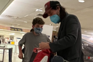 Κιάνου Ριβς: Αυτή είναι η ασυνήθιστη ρήτρα που βάζει στα συμβόλαιά του