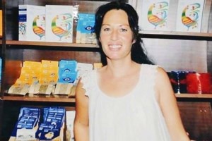 Τσιμέντωσε τη σύζυγό του, καταδικάστηκε σε ισόβια αλλά βγήκε από τη φυλακή σε 7 χρόνια - Ξεσπά η μητέρα του θύματος