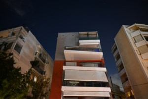 Δύο αδελφές μαχαίρωσαν 16χρονη στην πλατεία Συντάγματος - Αιματηρή συμπλοκή μεταξύ ανήλικων κοριτσιών