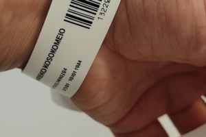 Γεωργιάδης για ηλεκτρονικό βραχιολάκι: Το να έχει προβλήματα δεν είναι το παράλογο, είναι το αναμενόμενο