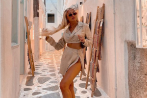 Ιωάννα Τούνη: Η αντίδρασή της μετά τον σάλο με τον τιμοκατάλογό της στο Instagram [Βίντεο] - εικόνα 2