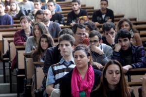 Κεραμέως: Ποιοι θα κάνουν rapid test στα σχολεία και ποιοι self test - Τι γίνεται σε περίπτωση κρούσματος