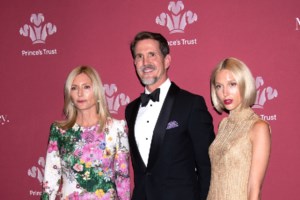 Μαρί Σαντάλ - Παύλος: 28 χρόνια γάμου για το ζευγάρι - Η τρυφερή ευχή στη σύζυγό του [Εικόνες]