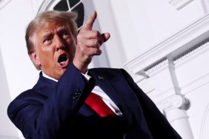 Ντόναλντ Τραμπ: Σιγά μην είναι μόνο 98 κιλά - Γλέντι στα social για το πραγματικό του βάρος [εικόνες] - εικόνα 2