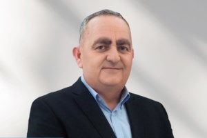 Η ανάρτηση του Πύρρου Δήμα για τη νίκη Μπελέρη στη Χειμάρρα: Νίκησε το φως την τρομοκρατία