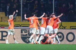 Ολυμπιακός - ΠΑΟΚ 0-2: "Ασπρόμαυρη πτήση" στα ημιτελικά του Κυπέλλου με... μυθικό Μύθου