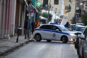 Νίκαια: Έπιασαν στα πράσα διαρρήκτη- Έπεσε όταν αναρριχήθηκε από μπαλκόνι σε μπαλκόνι για να διαφύγει - εικόνα 2