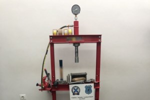 Πειραιάς: Βρέθηκαν 13 κιλά κοκαΐνης σε κοντέινερ με μπανάνες Ισημερινού [εικόνες] - εικόνα 2