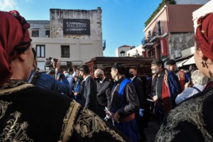 Μάικλ Κόνσταντιν: Πέθανε ο "μπαμπάς" της Νία Βαρδάλος από το My Big Fat Greek Wedding - εικόνα 2