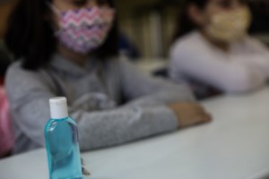 Παγώνει το άνοιγμα Γυμνασίων και Λυκείων - Κεραμέως: Δεν υπάρχει προγραμματισμένη συζήτηση - εικόνα 2